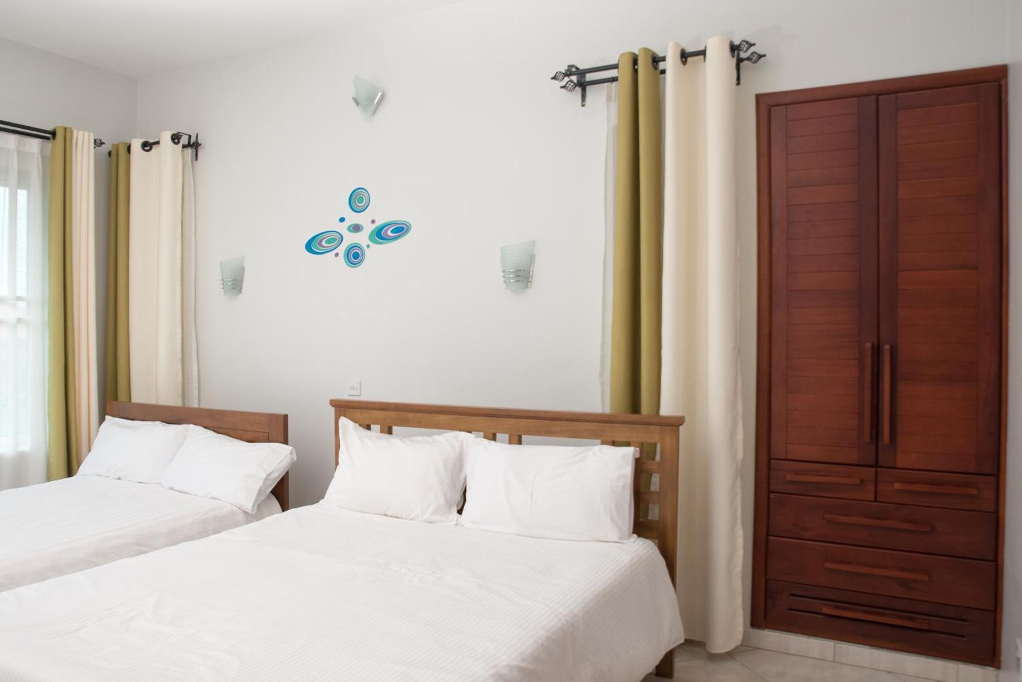 The Pearl Cottages Kyambogo  Ngoại thất bức ảnh